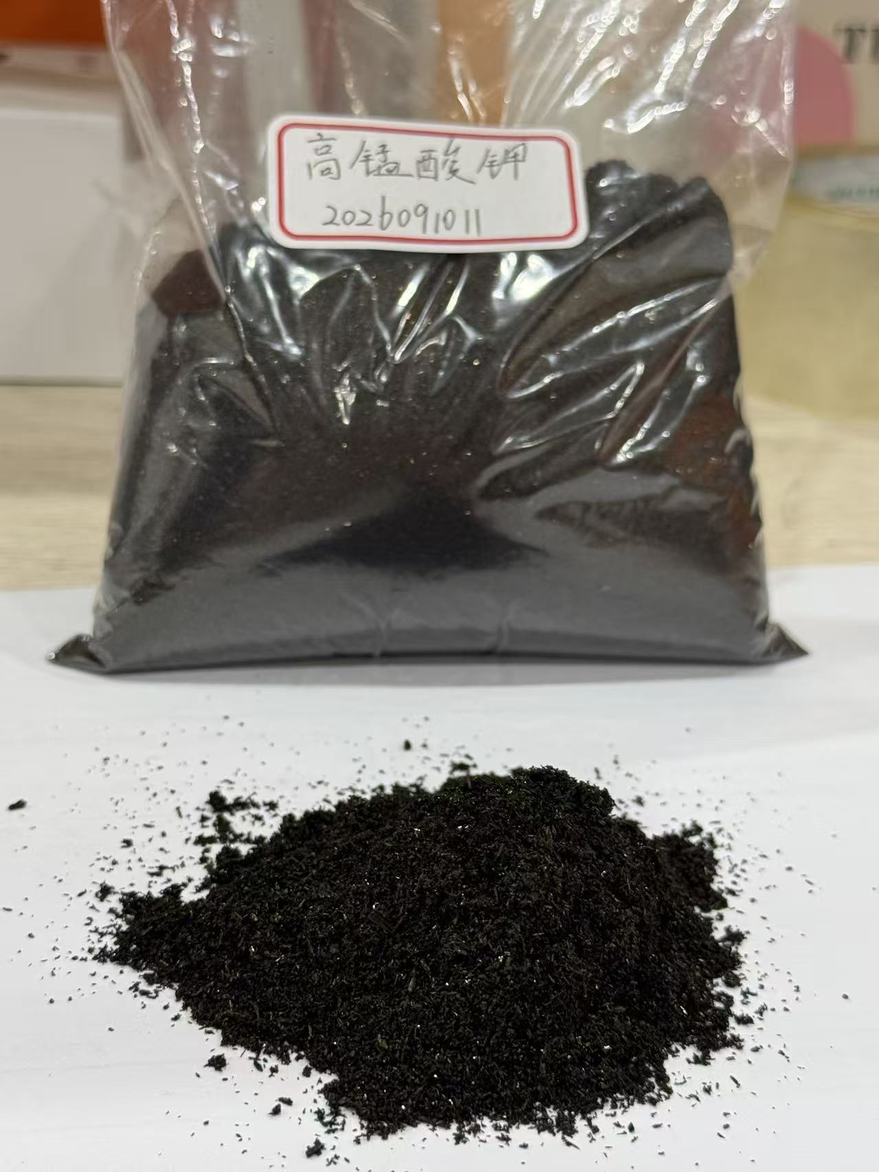 potassium-permanganate-crystal-sample.jpg.jpg
