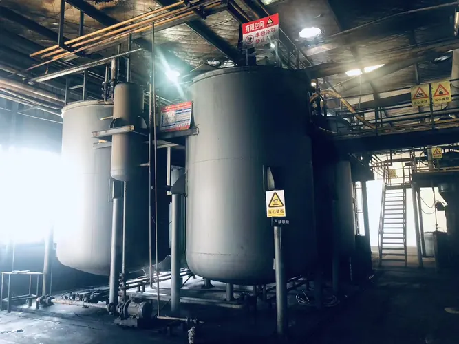 Chemical storage tanks and process equipment for industrial diethanolamine handling
